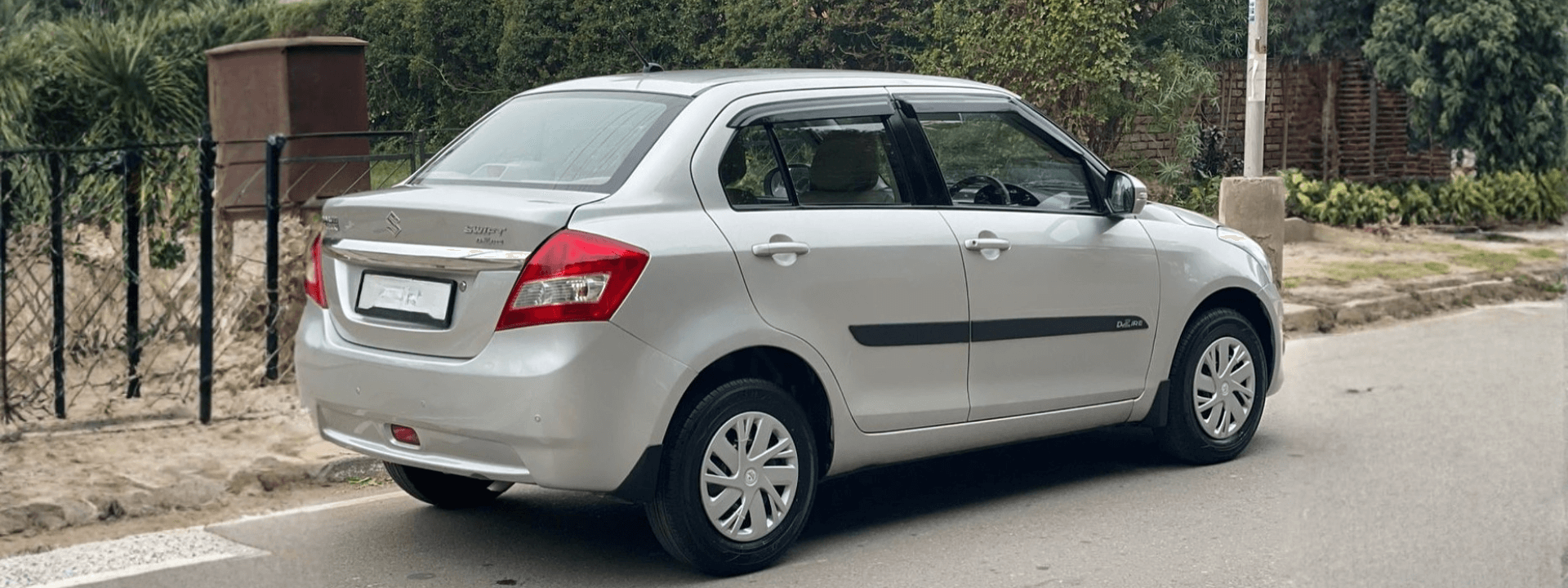 Maruti Suzuki Dzire cab on rent in Lucknow